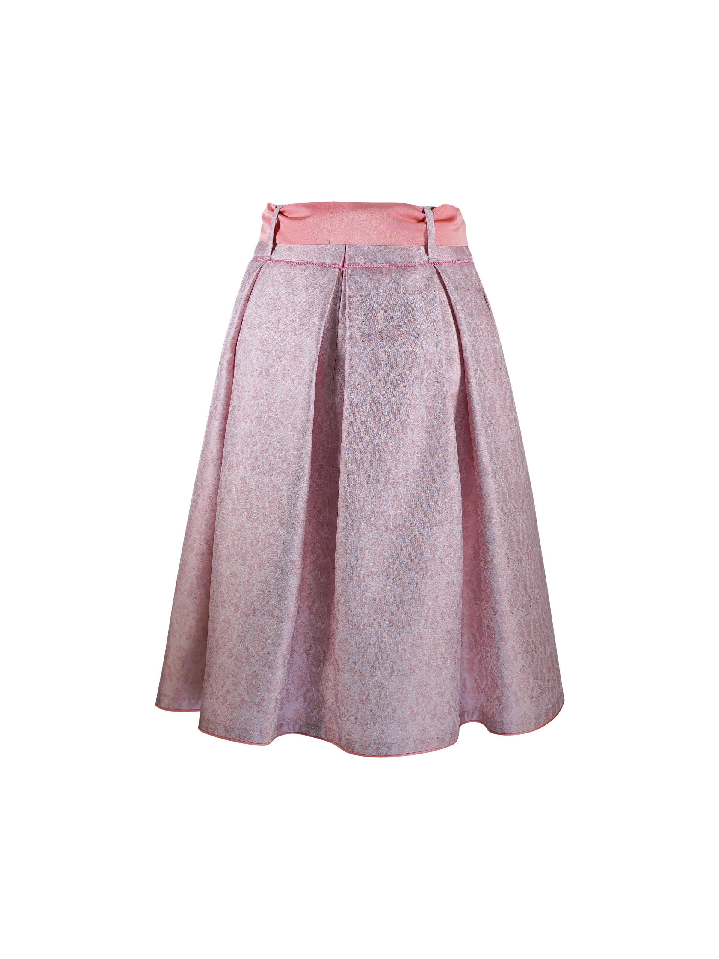Zeigt den rosa Rock Marie von Hinten. Trachtenrock in rosa – traditionell und modern kombinierbar.